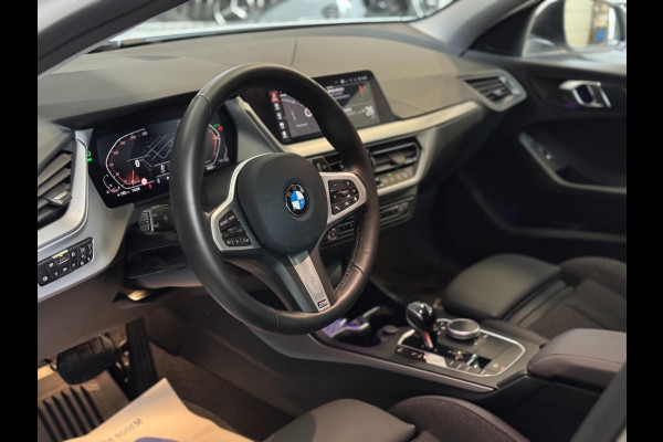 BMW 1-serie 120i | CAMERA | LED | STOELVERW. | 2024
