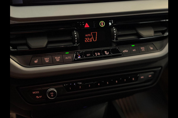 BMW 1-serie 120i | CAMERA | LED | STOELVERW. | 2024