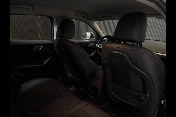BMW 1-serie 120i | CAMERA | LED | STOELVERW. | 2024