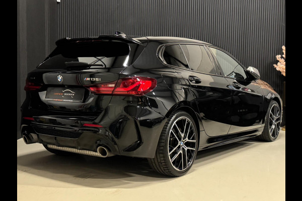 BMW 1-serie M135i xDrive M PERFORMANCE | NAP | PANO | KUIP | VOL!