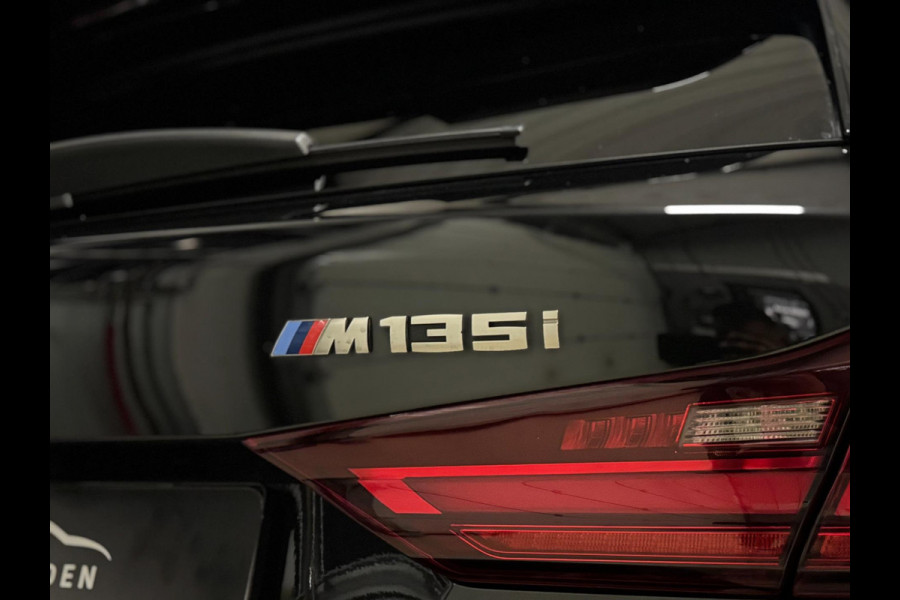 BMW 1-serie M135i xDrive M PERFORMANCE | NAP | PANO | KUIP | VOL!