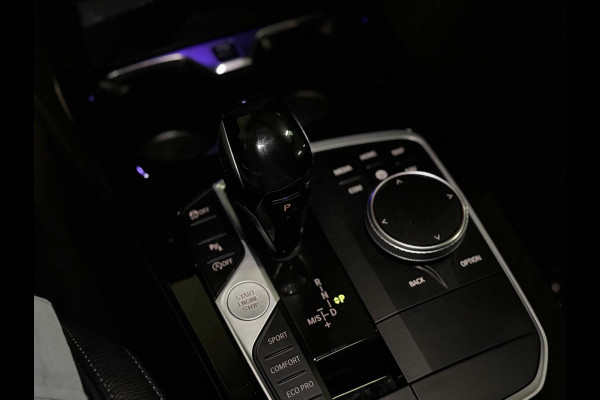 BMW 1-serie M135i xDrive M PERFORMANCE | NAP | PANO | KUIP | VOL!