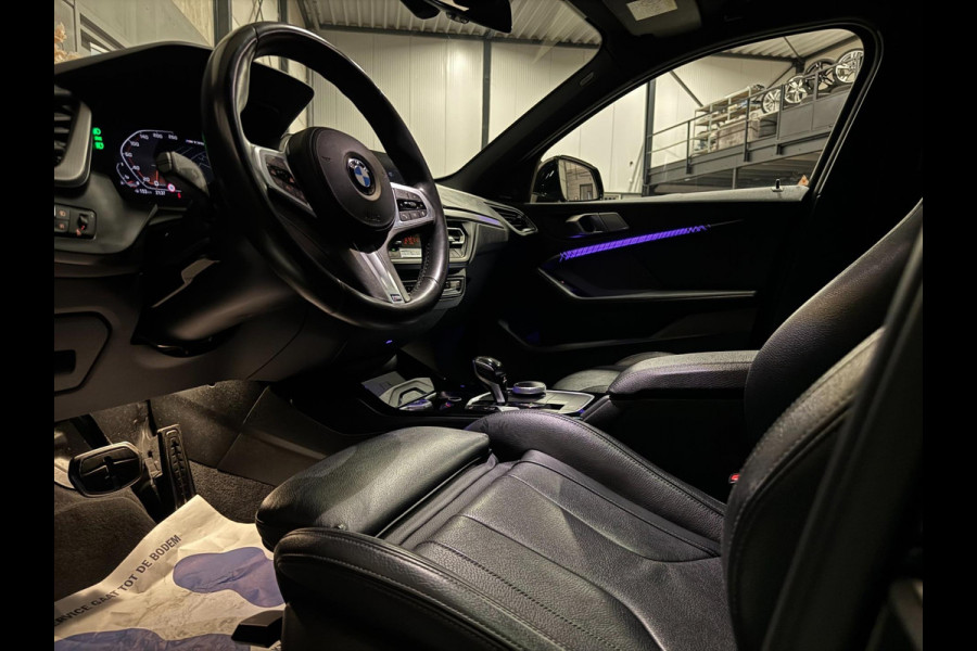 BMW 1-serie M135i xDrive M PERFORMANCE | NAP | PANO | KUIP | VOL!