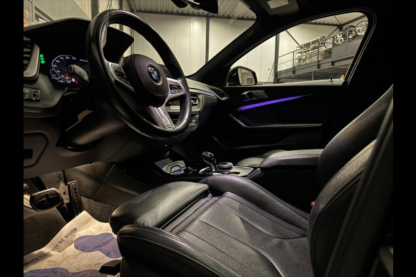 BMW 1-serie M135i xDrive M PERFORMANCE | NAP | PANO | KUIP | VOL!