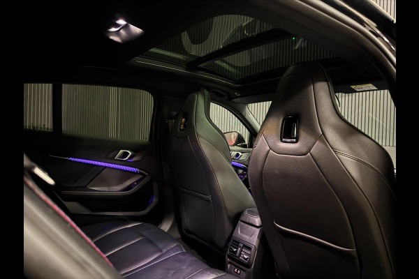 BMW 1-serie M135i xDrive M PERFORMANCE | NAP | PANO | KUIP | VOL!