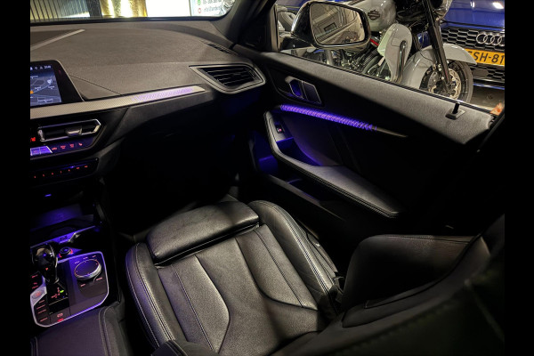 BMW 1-serie M135i xDrive M PERFORMANCE | NAP | PANO | KUIP | VOL!