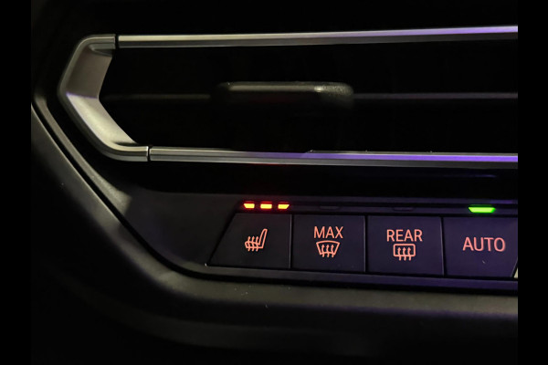 BMW 1-serie M135i xDrive M PERFORMANCE | NAP | PANO | KUIP | VOL!