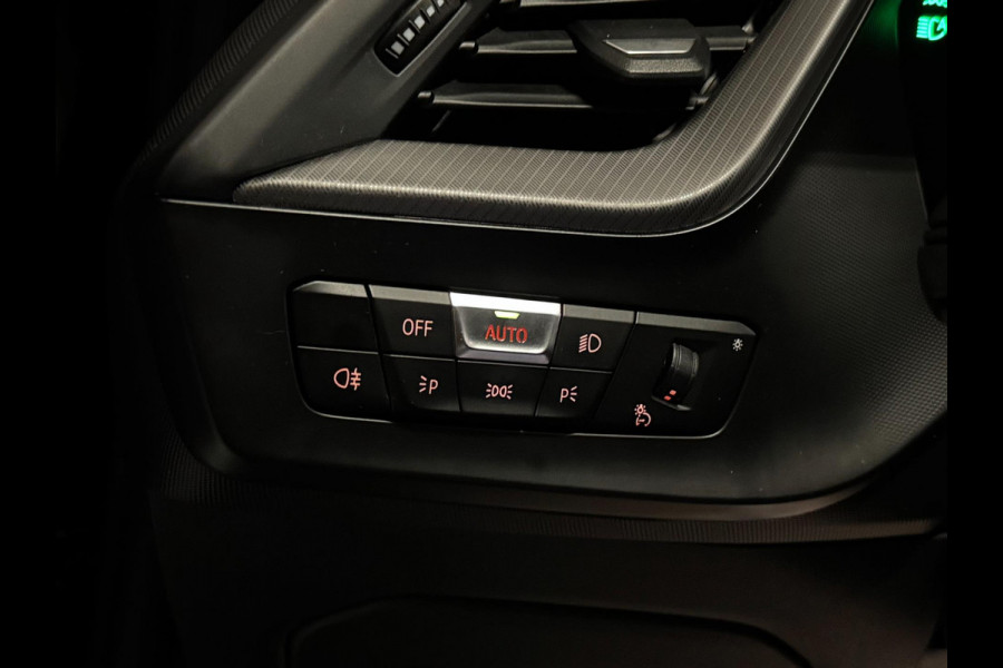 BMW 1-serie M135i xDrive M PERFORMANCE | NAP | PANO | KUIP | VOL!