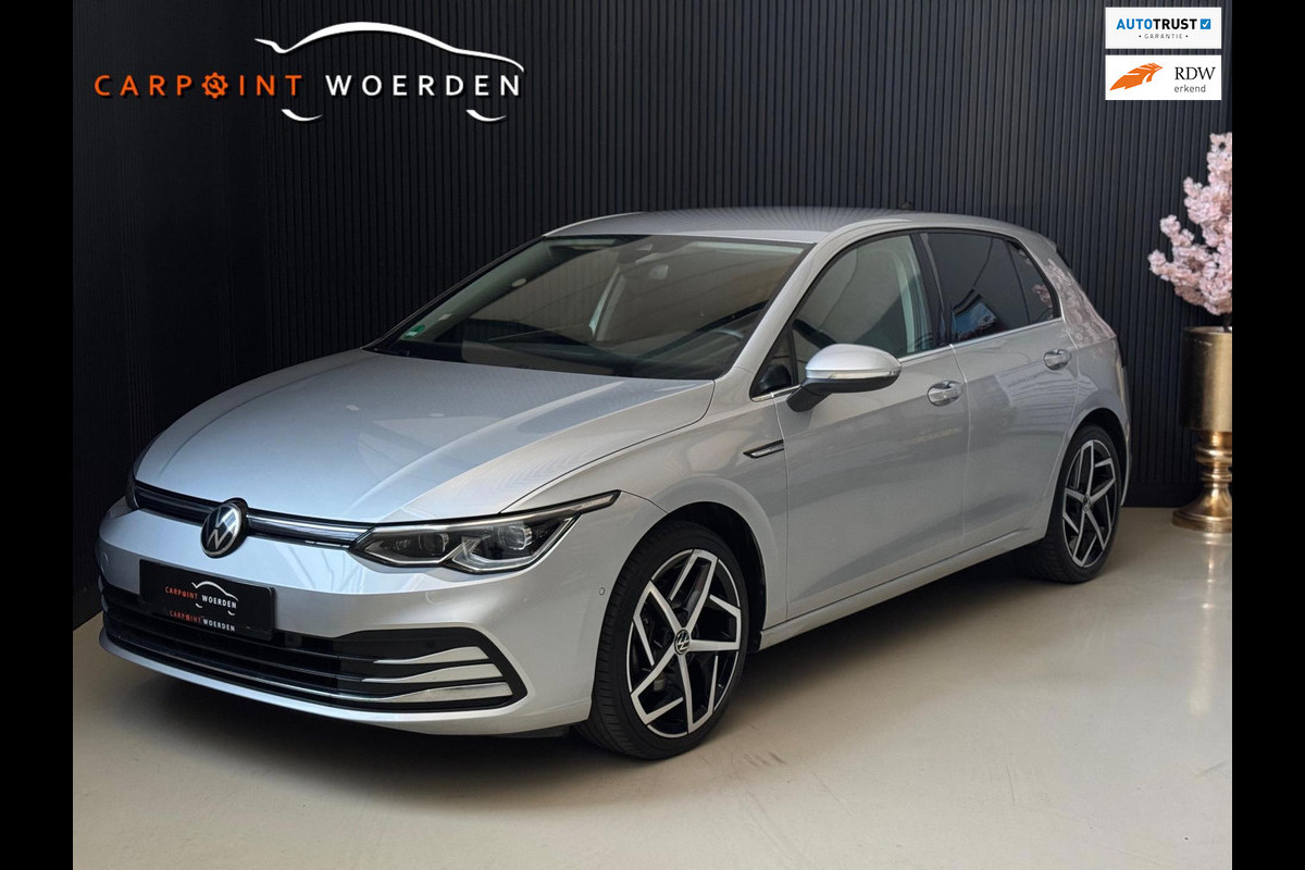 Volkswagen Golf 1.5 eTSI Style DSG | IQ LIGHT | CAMERA | SFEERVERLICHTING