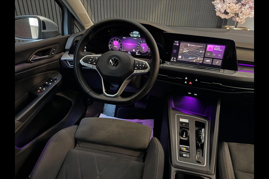 Volkswagen Golf 1.5 eTSI Style DSG | IQ LIGHT | CAMERA | SFEERVERLICHTING