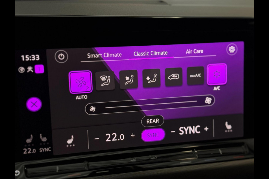 Volkswagen Golf 1.5 eTSI Style DSG | IQ LIGHT | CAMERA | SFEERVERLICHTING