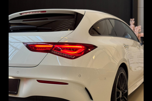 Mercedes-Benz CLA-Klasse Shooting Brake 250 4MATIC AMG | PANO | SFEER | HUD | BOMVOL!