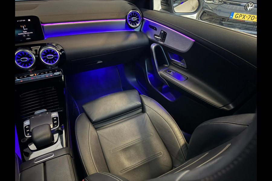 Mercedes-Benz CLA-Klasse Shooting Brake 250 4MATIC AMG | PANO | SFEER | HUD | BOMVOL!