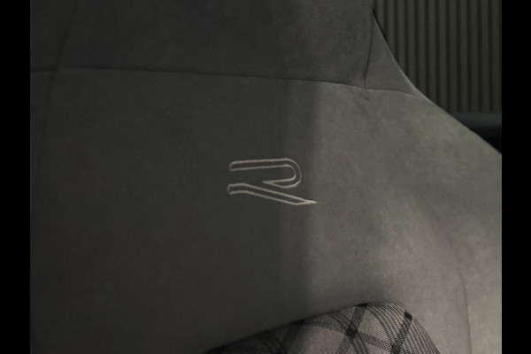 Volkswagen GOLF Variant 1.5 TSI R-Line | PANO | HARMAN KARDON | IQ LIGHT | VOL!