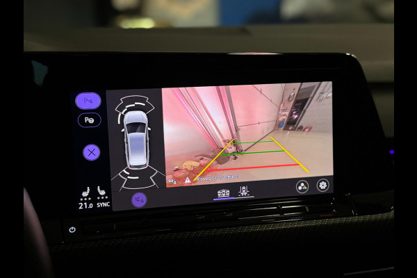 Volkswagen GOLF Variant 1.5 TSI R-Line | PANO | HARMAN KARDON | IQ LIGHT | VOL!