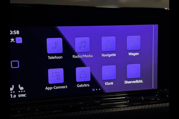 Volkswagen GOLF Variant 1.5 TSI R-Line | PANO | HARMAN KARDON | IQ LIGHT | VOL!