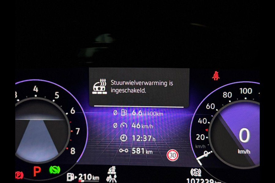 Volkswagen GOLF Variant 1.5 TSI R-Line | PANO | HARMAN KARDON | IQ LIGHT | VOL!