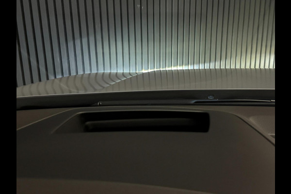 Volkswagen GOLF Variant 1.5 TSI R-Line | PANO | HARMAN KARDON | IQ LIGHT | VOL!