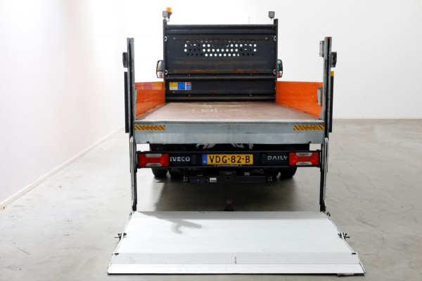 Iveco Daily 35C14 136pk Open Laadbak met laadklep en trekhaak 3500kg 10-2019