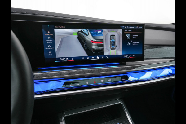 BMW i7 eDrive50 106 kWh M-Sportpack [ 3-Fase ] {SOH-97%} (INCL.BTW) *PANO | HEAD-UP | LUXURY-LEATHER | FULL-LED | BLIND-SPOT | BOWERS&WILKINS | MEMORY-PACK | TOP-VIEW | VENTILATED/HEATED-COMFORTSEATS | SOFT-CLOSE | WIDE-SREEN-DIGICOCKPIT | KEYLESS