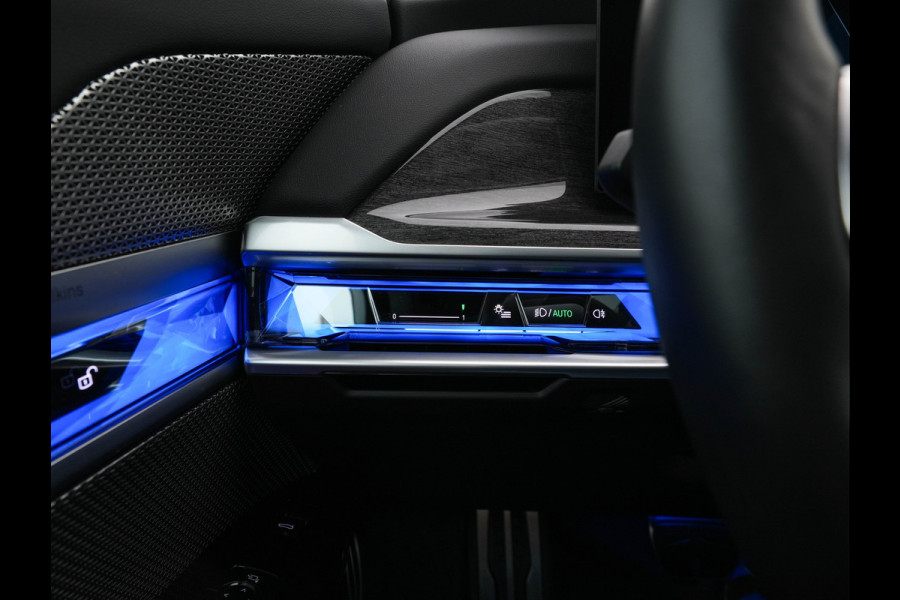 BMW i7 eDrive50 106 kWh M-Sportpack [ 3-Fase ] {SOH-97%} (INCL.BTW) *PANO | HEAD-UP | LUXURY-LEATHER | FULL-LED | BLIND-SPOT | BOWERS&WILKINS | MEMORY-PACK | TOP-VIEW | VENTILATED/HEATED-COMFORTSEATS | SOFT-CLOSE | WIDE-SREEN-DIGICOCKPIT | KEYLESS