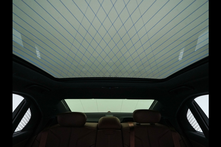 BMW i7 eDrive50 106 kWh M-Sportpack [ 3-Fase ] {SOH-97%} (INCL.BTW) *PANO | HEAD-UP | LUXURY-LEATHER | FULL-LED | BLIND-SPOT | BOWERS&WILKINS | MEMORY-PACK | TOP-VIEW | VENTILATED/HEATED-COMFORTSEATS | SOFT-CLOSE | WIDE-SREEN-DIGICOCKPIT | KEYLESS