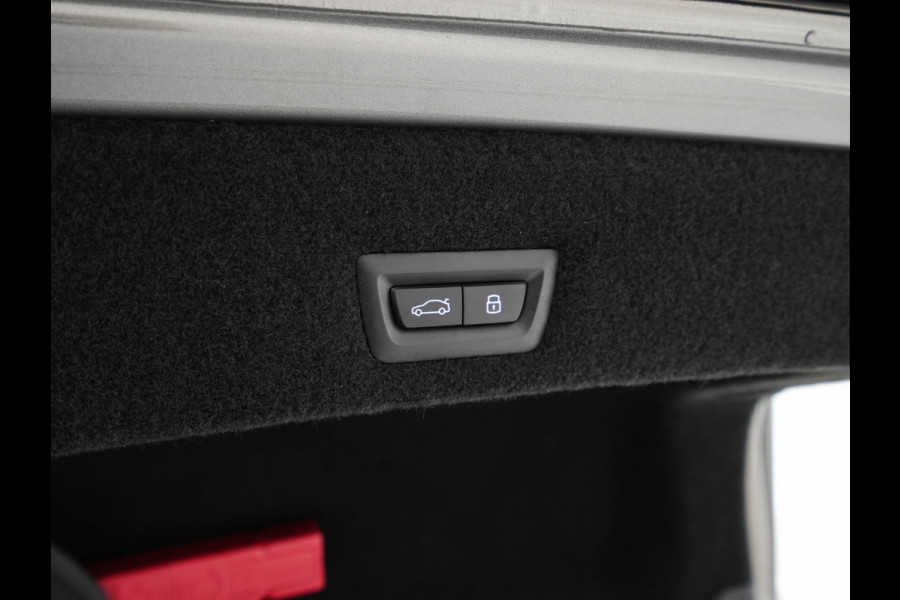 BMW i7 eDrive50 106 kWh M-Sportpack [ 3-Fase ] {SOH-97%} (INCL.BTW) *PANO | HEAD-UP | LUXURY-LEATHER | FULL-LED | BLIND-SPOT | BOWERS&WILKINS | MEMORY-PACK | TOP-VIEW | VENTILATED/HEATED-COMFORTSEATS | SOFT-CLOSE | WIDE-SREEN-DIGICOCKPIT | KEYLESS