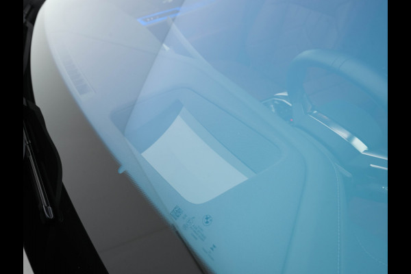 BMW i7 eDrive50 106 kWh M-Sportpack [ 3-Fase ] {SOH-97%} (INCL.BTW) *PANO | HEAD-UP | LUXURY-LEATHER | FULL-LED | BLIND-SPOT | BOWERS&WILKINS | MEMORY-PACK | TOP-VIEW | VENTILATED/HEATED-COMFORTSEATS | SOFT-CLOSE | WIDE-SREEN-DIGICOCKPIT | KEYLESS