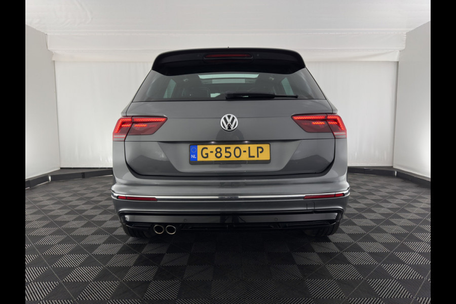 Volkswagen Tiguan 1.5 TSI R-Line Comfortline Business (INCL-BTW) *PANO | FULL-LED | ADAPTIVE-CRUISE | DIGI-COCKPIT | HEATED-COMFORTSEATS | NAV-FULLMAP | DAB+ | TOWBAR | PRIVACY-GLASS | ECC | PDC | 19''ALU*