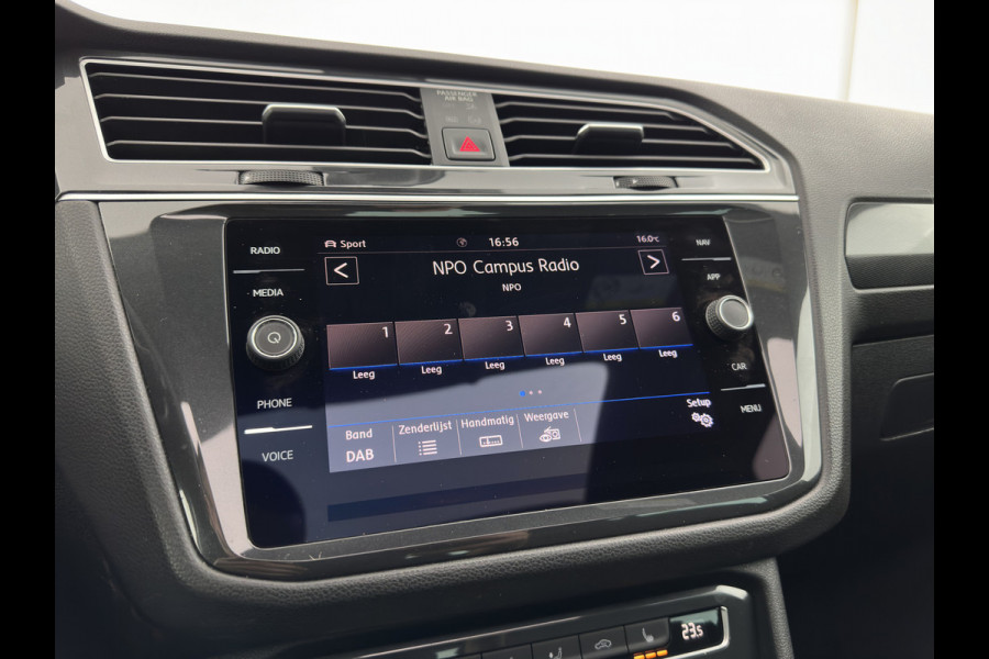 Volkswagen Tiguan 1.5 TSI R-Line Comfortline Business (INCL-BTW) *PANO | FULL-LED | ADAPTIVE-CRUISE | DIGI-COCKPIT | HEATED-COMFORTSEATS | NAV-FULLMAP | DAB+ | TOWBAR | PRIVACY-GLASS | ECC | PDC | 19''ALU*