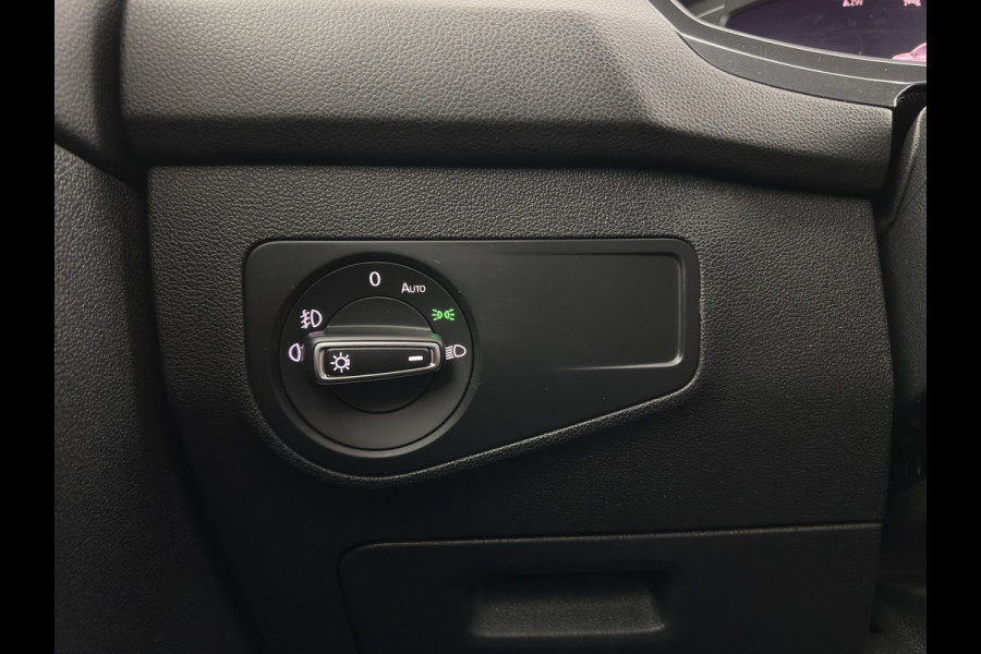 Volkswagen Tiguan 1.5 TSI R-Line Comfortline Business (INCL-BTW) *PANO | FULL-LED | ADAPTIVE-CRUISE | DIGI-COCKPIT | HEATED-COMFORTSEATS | NAV-FULLMAP | DAB+ | TOWBAR | PRIVACY-GLASS | ECC | PDC | 19''ALU*