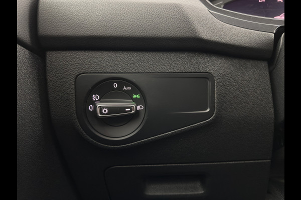 Volkswagen Tiguan 1.5 TSI R-Line Comfortline Business (INCL-BTW) *PANO | FULL-LED | ADAPTIVE-CRUISE | DIGI-COCKPIT | HEATED-COMFORTSEATS | NAV-FULLMAP | DAB+ | TOWBAR | PRIVACY-GLASS | ECC | PDC | 19''ALU*