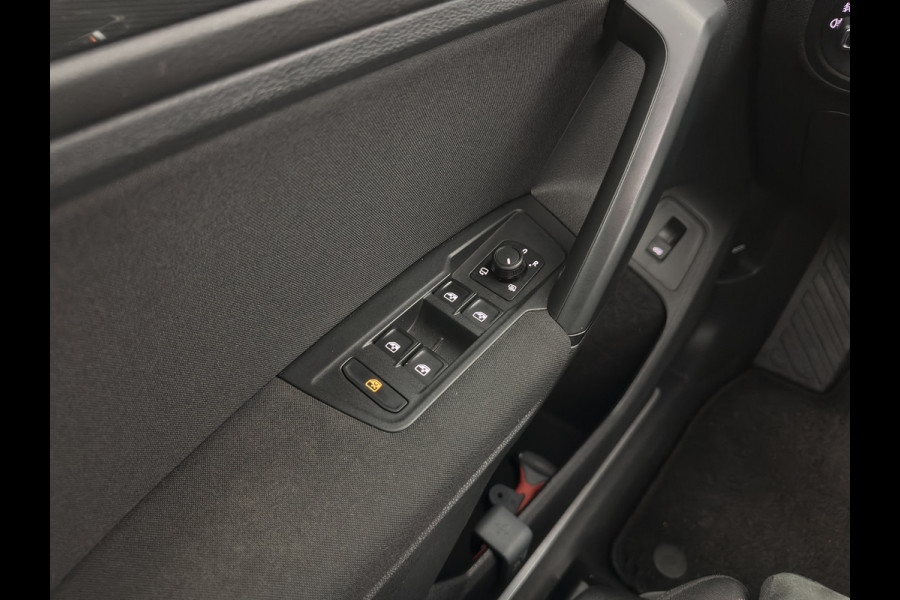 Volkswagen Tiguan 1.5 TSI R-Line Comfortline Business (INCL-BTW) *PANO | FULL-LED | ADAPTIVE-CRUISE | DIGI-COCKPIT | HEATED-COMFORTSEATS | NAV-FULLMAP | DAB+ | TOWBAR | PRIVACY-GLASS | ECC | PDC | 19''ALU*