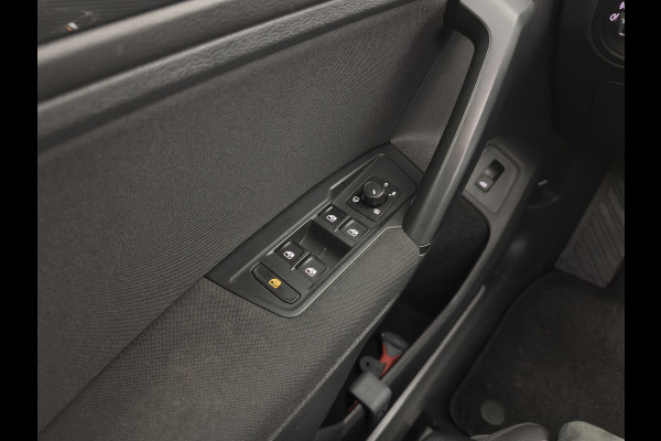 Volkswagen Tiguan 1.5 TSI R-Line Comfortline Business (INCL-BTW) *PANO | FULL-LED | ADAPTIVE-CRUISE | DIGI-COCKPIT | HEATED-COMFORTSEATS | NAV-FULLMAP | DAB+ | TOWBAR | PRIVACY-GLASS | ECC | PDC | 19''ALU*