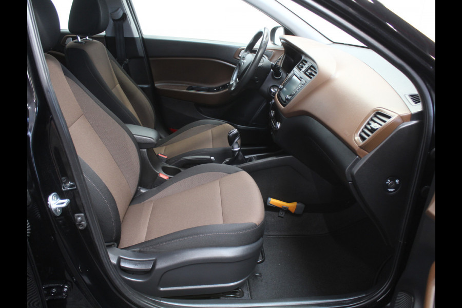 Hyundai i20 1.0 T-GDI Comfort CLIMATE | CRUISE | CAMERA | DAB | NAVI | LED | PDC