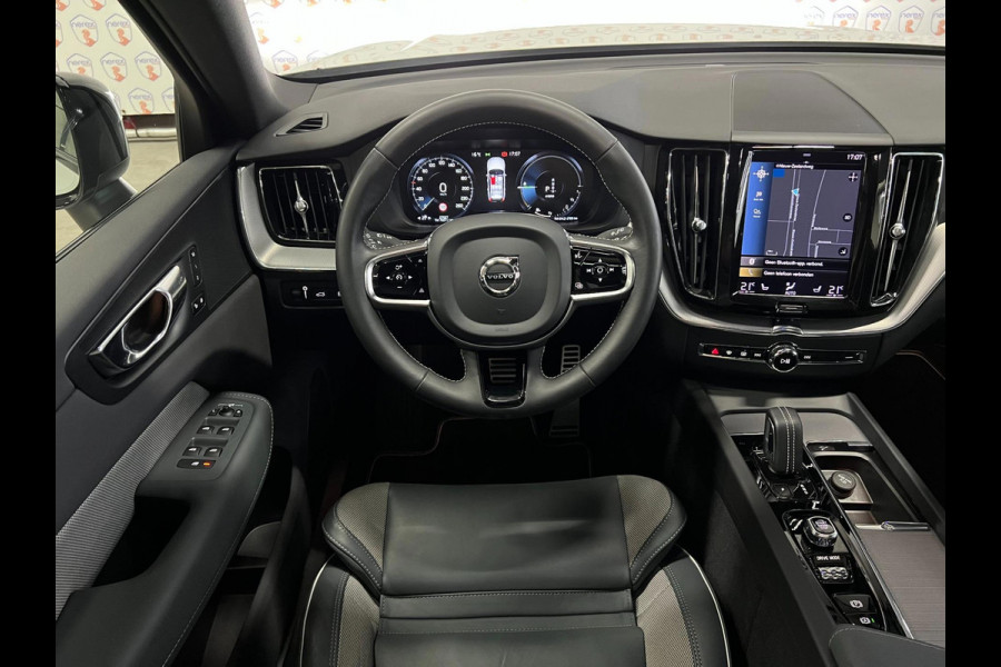 Volvo XC60 2.0 Recharge T8 AWD R-Design/PANO/LUCHTVERING/TREKHAAK/360CAM/PILOT ASIST/MEMORY