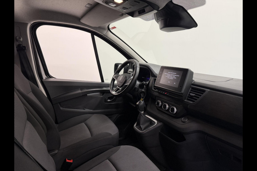 Renault Trafic 2.0 Blue dCi 150 EDC T30 L2H1 Advance Navigatie Airco Lichtmetalen velgen Betimmering Trekhaak Camera Parkeer sensoren Dab