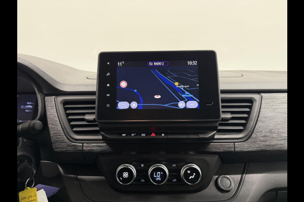 Renault Trafic 2.0 Blue dCi 150 EDC T30 L2H1 Advance Navigatie Airco Lichtmetalen velgen Betimmering Trekhaak Camera Parkeer sensoren Dab