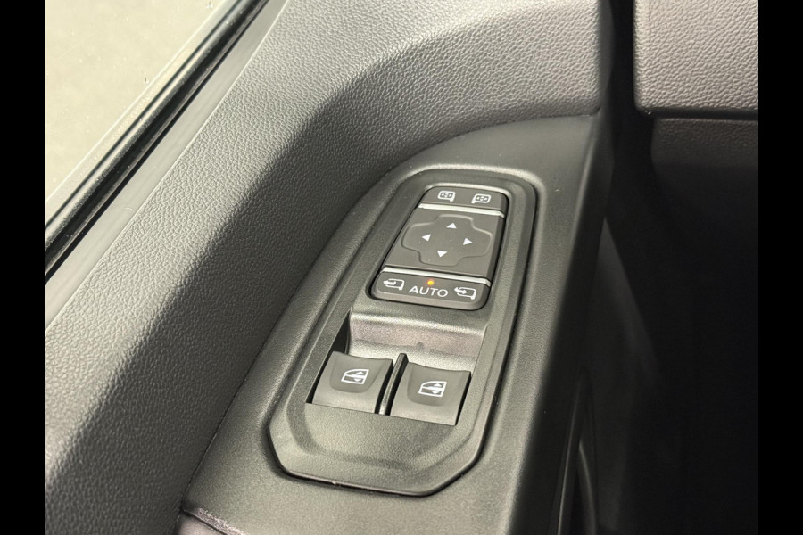 Renault Trafic 2.0 Blue dCi 150 EDC T30 L2H1 Advance Navigatie Airco Lichtmetalen velgen Betimmering Trekhaak Camera Parkeer sensoren Dab