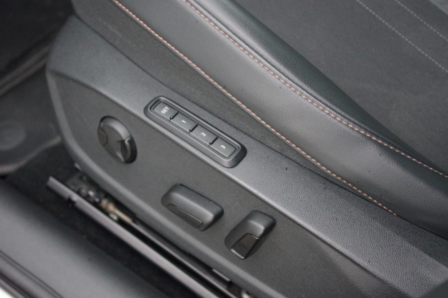 CUPRA Formentor 1.4 e-Hybrid VZ 245 PK Performance PHEV, Trekhaak, Stuur-Startknop, Memory, Winterpakket, Carplay