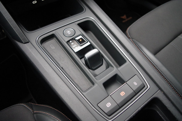 CUPRA Formentor 1.4 e-Hybrid VZ 245 PK Performance PHEV, Trekhaak, Stuur-Startknop, Memory, Winterpakket, Carplay