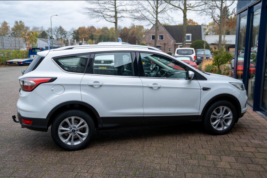 Ford Kuga 1.5 EcoBoost Titanium|Prijs rijklaar incl. 12 mnd garantie| Trekhaak Navi PDC Stoel en stuurverwarming Carplay
