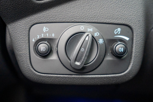 Ford Kuga 1.5 EcoBoost Titanium|Prijs rijklaar incl. 12 mnd garantie| Trekhaak Navi PDC Stoel en stuurverwarming Carplay