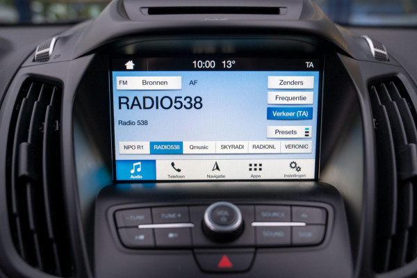 Ford Kuga 1.5 EcoBoost Titanium|Prijs rijklaar incl. 12 mnd garantie| Trekhaak Navi PDC Stoel en stuurverwarming Carplay