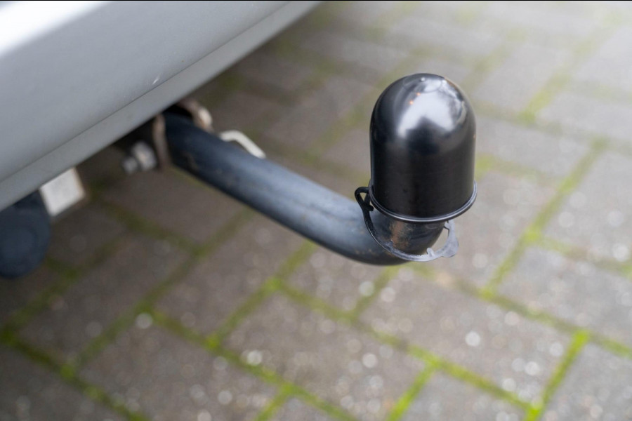 Ford Kuga 1.5 EcoBoost Titanium|Prijs rijklaar incl. 12 mnd garantie| Trekhaak Navi PDC Stoel en stuurverwarming Carplay