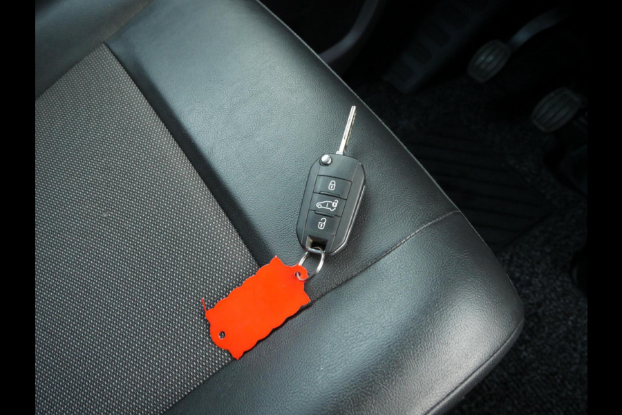 Opel Vivaro 2.0 Diesel 145PK, L3, Airco