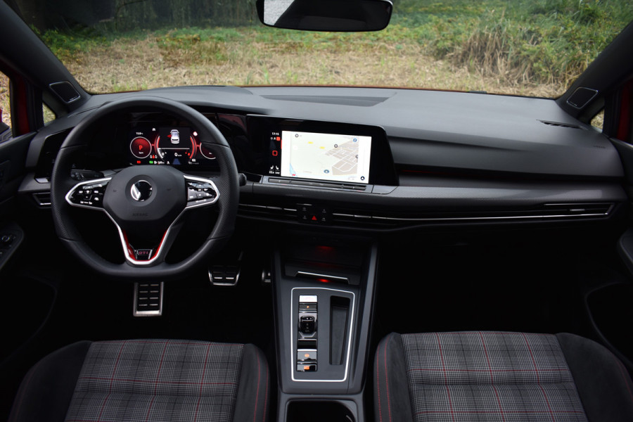 Volkswagen Golf GTI 2.0 TSI 245PK DSG GTI-SPORT HARMANN-KARDON/IQ-LIGHT/PANORAMADAK