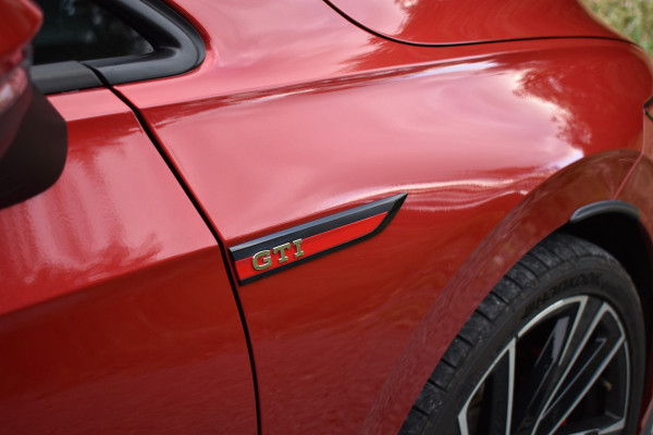 Volkswagen Golf GTI 2.0 TSI 245PK DSG GTI-SPORT HARMANN-KARDON/IQ-LIGHT/PANORAMADAK