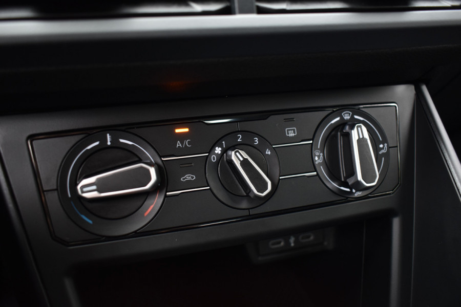 Volkswagen Polo 1.0 POLO VIRTUAL/ACC/CARPLAY