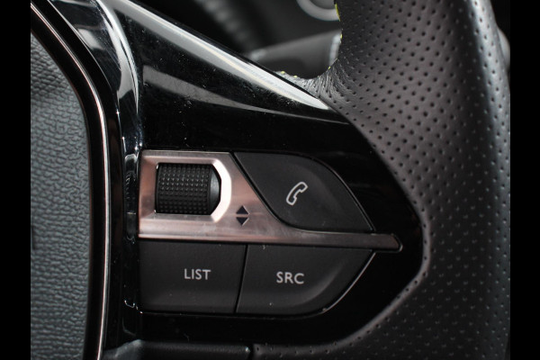 Peugeot 2008 1.2 PureTech 130 GT Cimate control Cruise control LED Achteruitrij camera Navigatie Parkeersensor achter Lichtmetalen velgen Led Dab